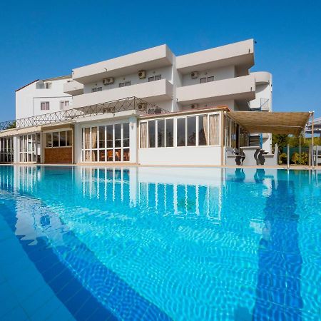 فاليراكي Sun & Sea Hotel Apartments المظهر الخارجي الصورة