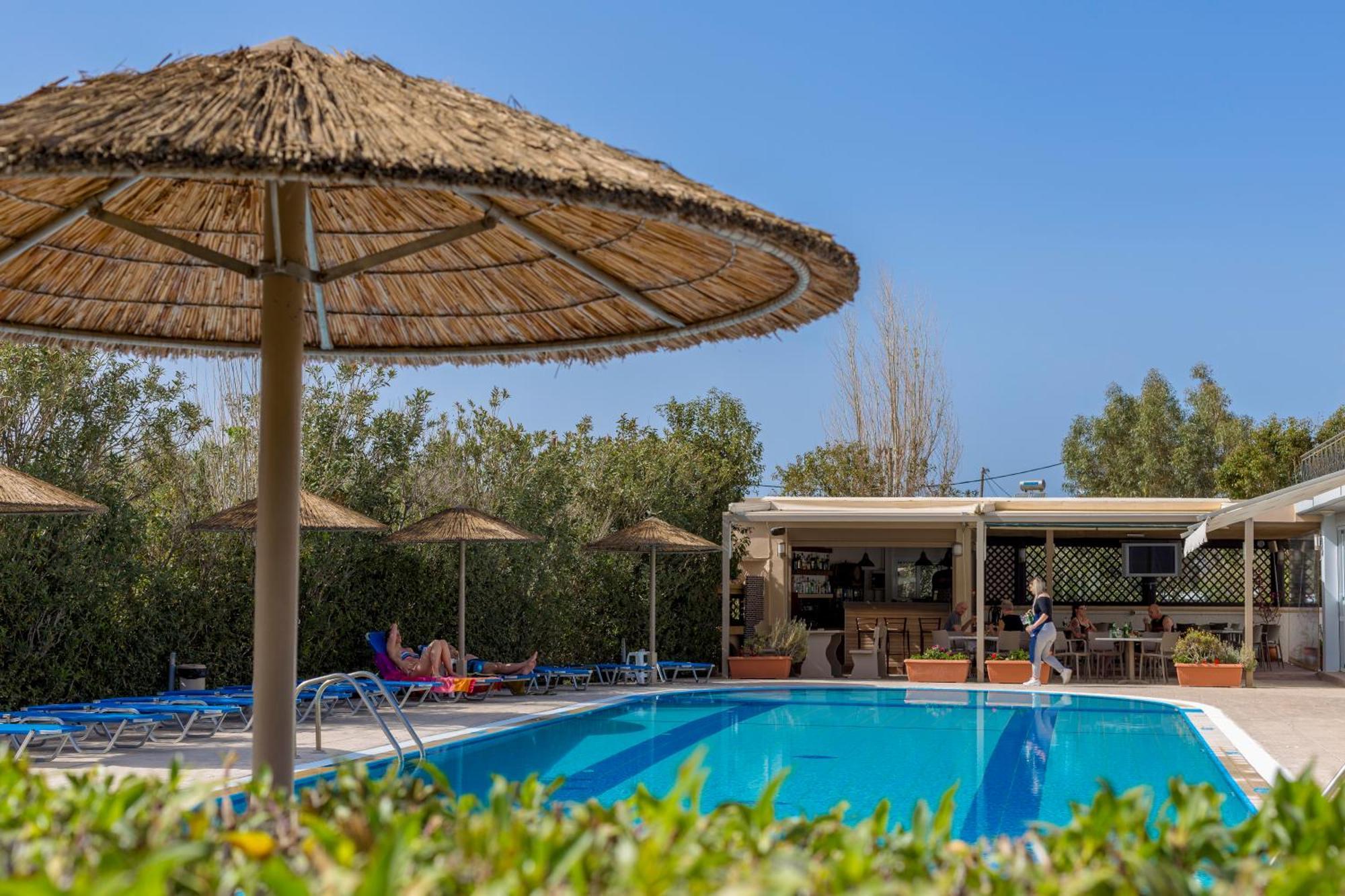 فاليراكي Sun & Sea Hotel Apartments المظهر الخارجي الصورة